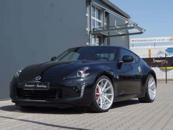 Nissan 370Z – Vossen VFS1 – Senner Tuning Abgasanlage