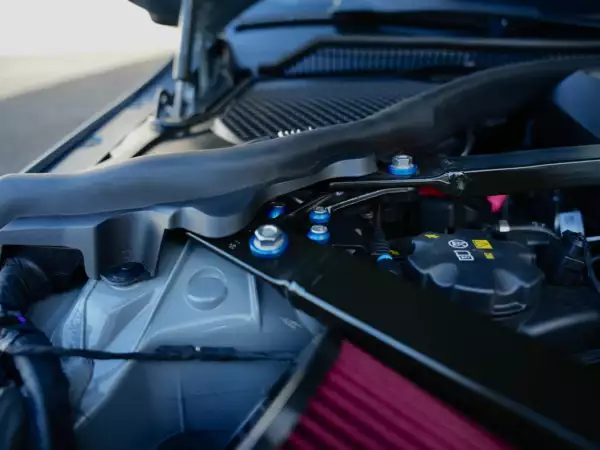 Downstar Deluxe Add On Dress Up Hardware Kit Motorraum Schrauben für BMW M2 G87