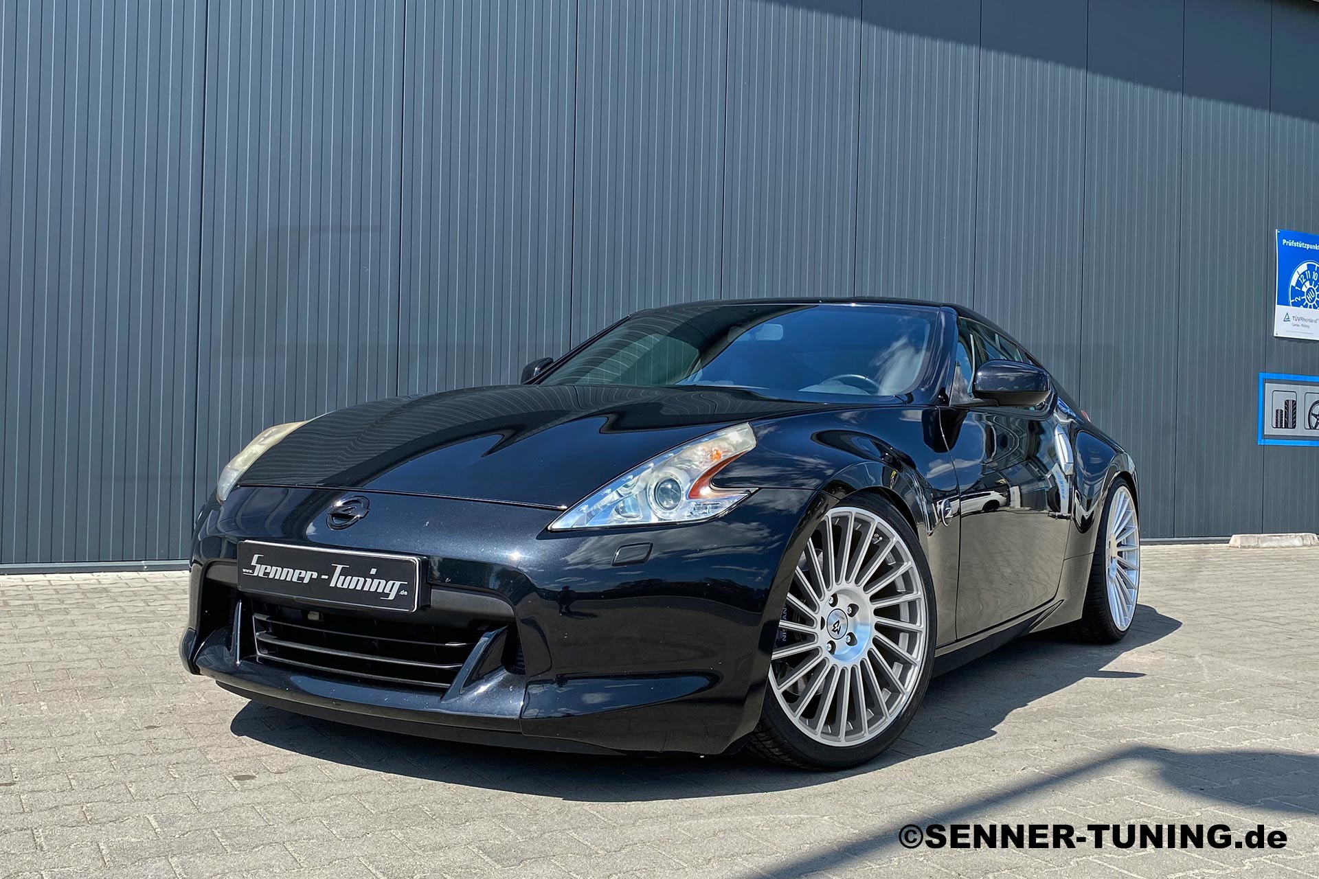 Nissan 370Z – MB Venti-R 21″ – KW V3 – Senner Tuning